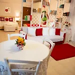 Flower House 4*