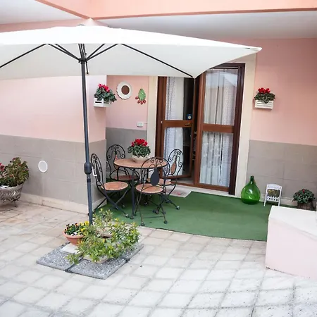 Affittacamere Locazione Turistica Flower House Fasano