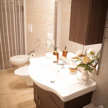 Flower House Guest house 4*